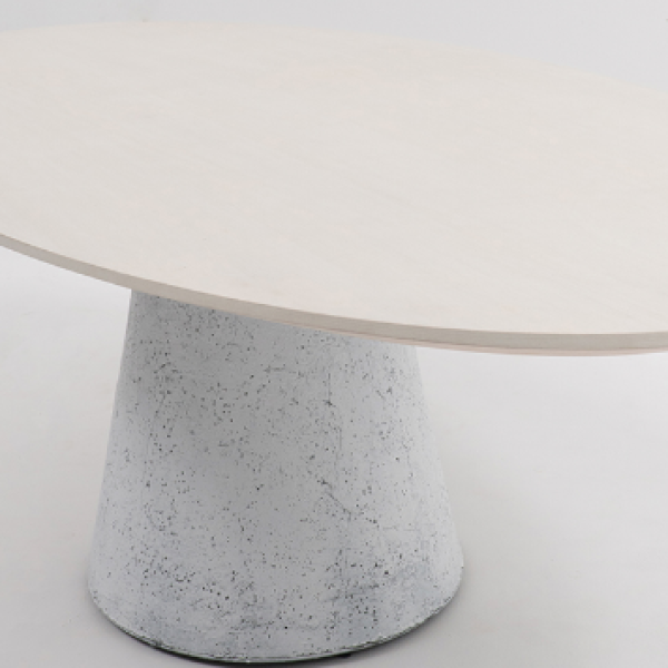 Moon Oval