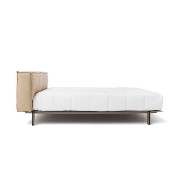 Cama Less
