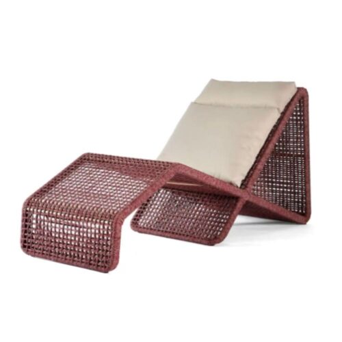 Chaise Lucia