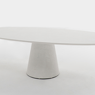 Mesa de Jantar Moon Oval