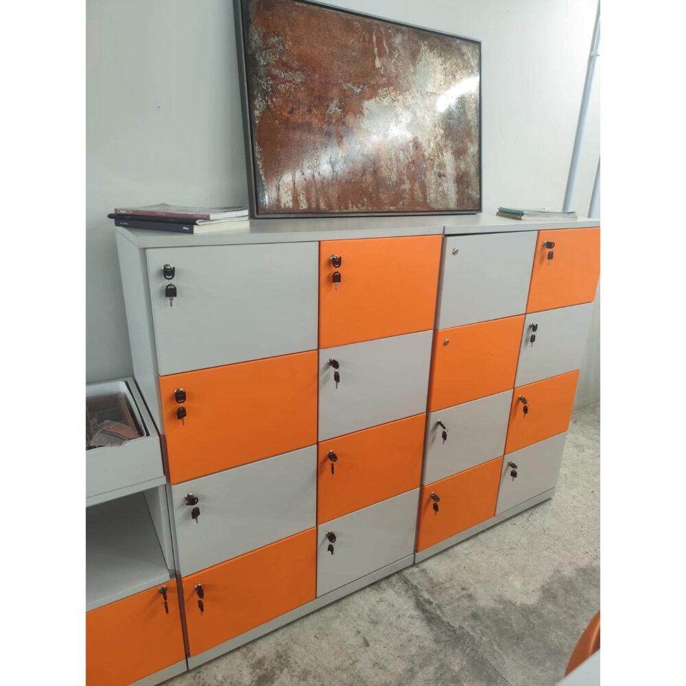 Locker 8 Portas
